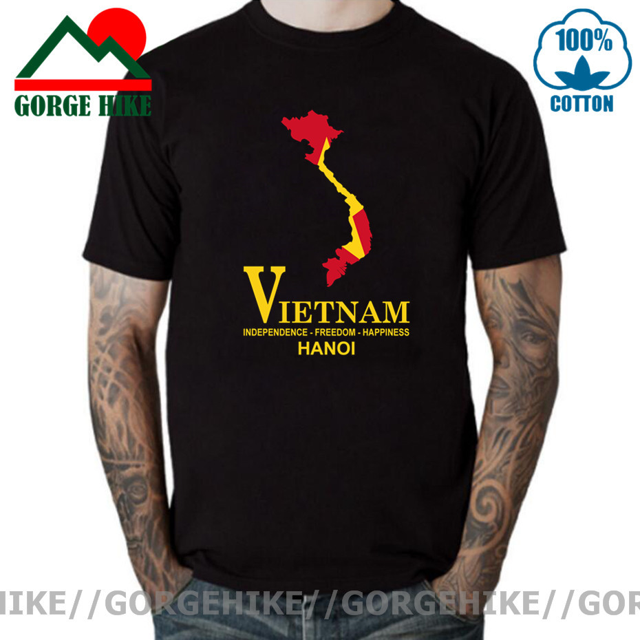Street Fashion Vietnam - Wietnam VNM Hanoi mężczyzna t koszula
