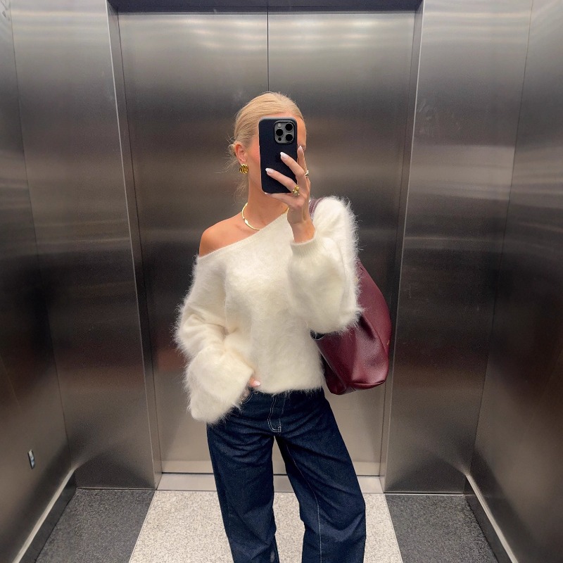 Damski sweter z odkrytymi rami – Street Fashion England recenzja i cena