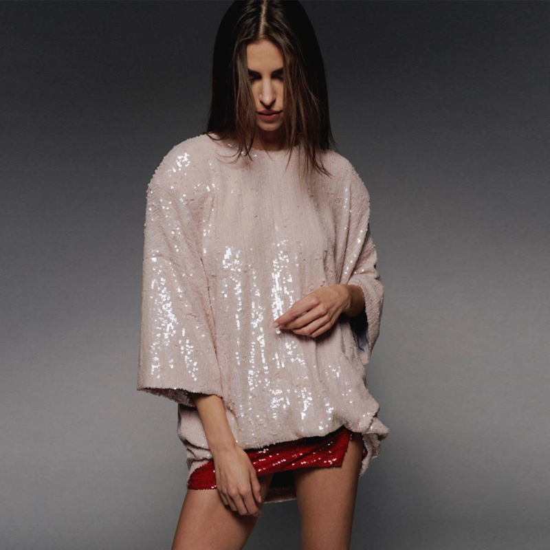 Sukienka z cekinami w kolorze  – Street Fashion Paris 2025 recenzja i cena